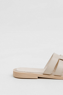 REINA BEIGE
